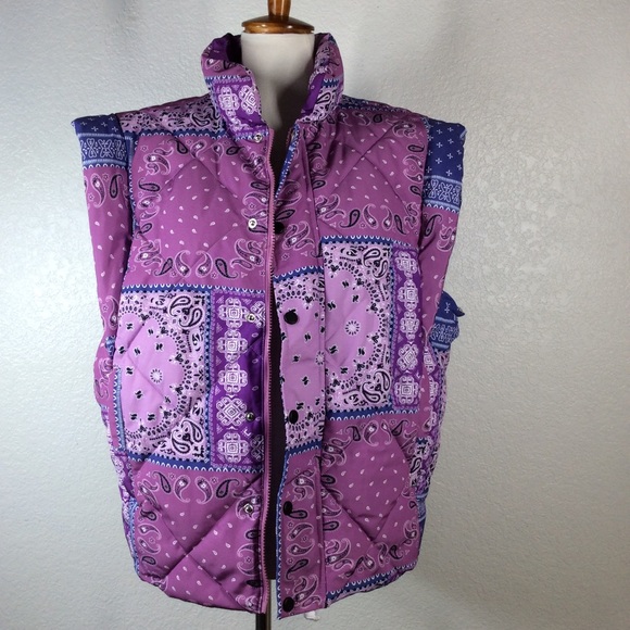 Pistola Callista Purple Pink Quilted Orchid Bandana-Print Puffer Jacket or Vest - Picture 12 of 16